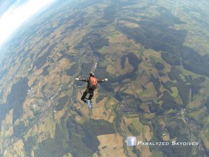 Emil Straub macht die Fallschirmspringer-Lizenz