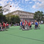 Rollstuhlbasketball am Tennisplatz vom UKM