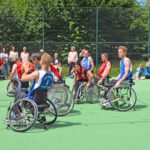 Rollstuhlbasketball am Tennisplatz vom UKM